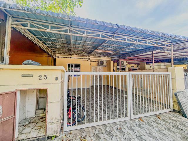 RENOVATED Double Storey Terrace Taman Desa Mas Bandar Country Homes