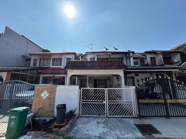 RENOVATED Double Storey Terrace Taman Sri Gombak Fasa 9 Batu Caves