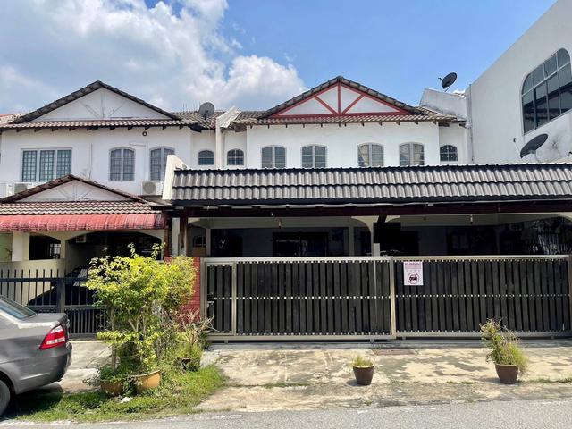 RENOVATED Double Storey Terrace Taman Sri Gombak Fasa 9 Batu Caves