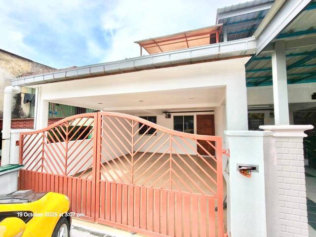 Renovated Double Storey Terrace Taman Tasik Jaya Senawang