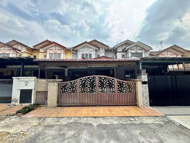 RENOVATED Double Storey Terrace Taman Universiti Bangi