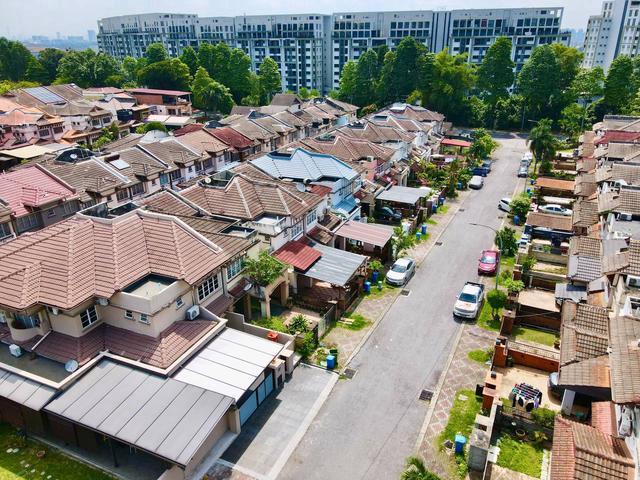 Renovated Double Storey Terrace U8 Bukit Jelutong