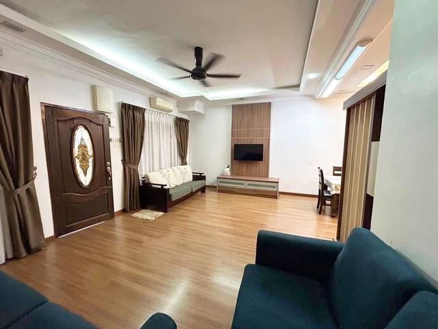 RENOVATED Double Storey House Seksyen 8 Bandar Baru Bangi For Rent