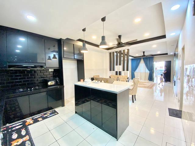 RENOVATED Double Storey House Setia Permai 3 Setia Alam FOR SALE