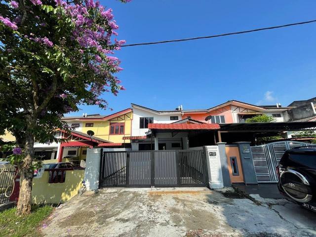 RENOVATED Double storey jalan kemboja 4A bukit sentosa