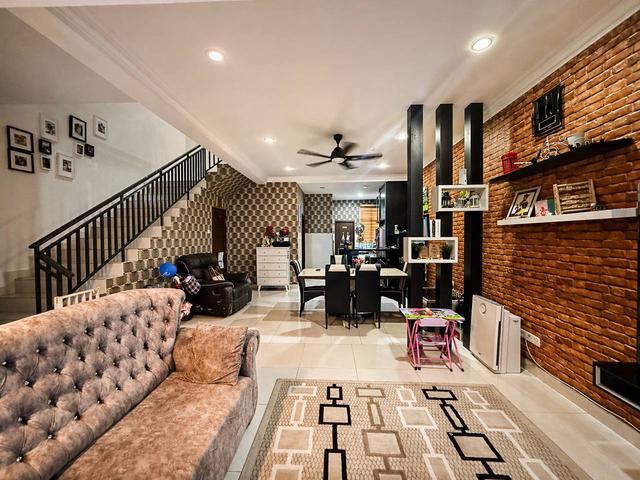 RENOVATED Double Storey Meranti Hillpark Bandar Hillpark Puncak Alam