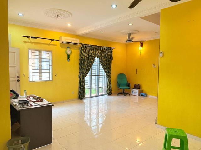 RENOVATED Double Storey Semi D Vision Homes Seremban 2 Gated Guarded