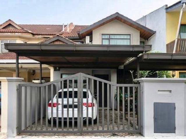 RENOVATED Double Storey Seksyen 8 Kota Damansara
