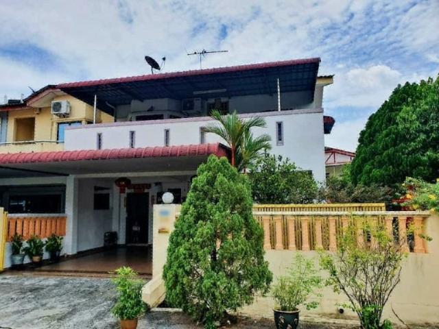 Renovated Double Sty Corner House, Menglembu Ipoh