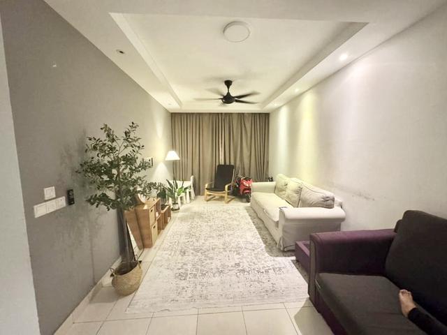 Renovated De Bayu Apartment Setia Alam