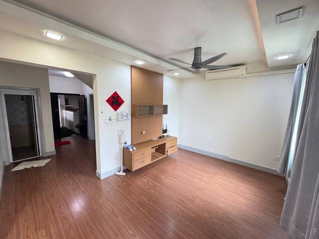 RENOVATED DEPO FLXEIBLE Duplex Armanee Condominium Damansara Damai