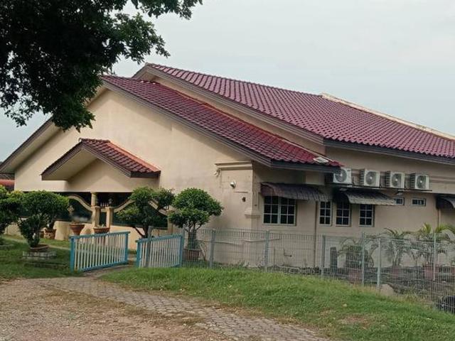 RENOVATED END LOT Single Storey Seksyen 24 Shah Alam