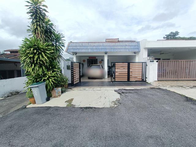 RENOVATED END LOT Single Storey Terrace Taman Bukit Kaya Seremban
