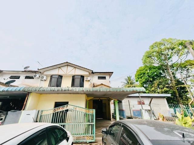 Renovated End LotTaman Desa MakmurTeres 2 TingkatCashback