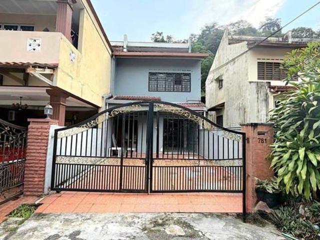 RENOVATED ENDLOT Double Storey Jalan J Taman Melawati KL