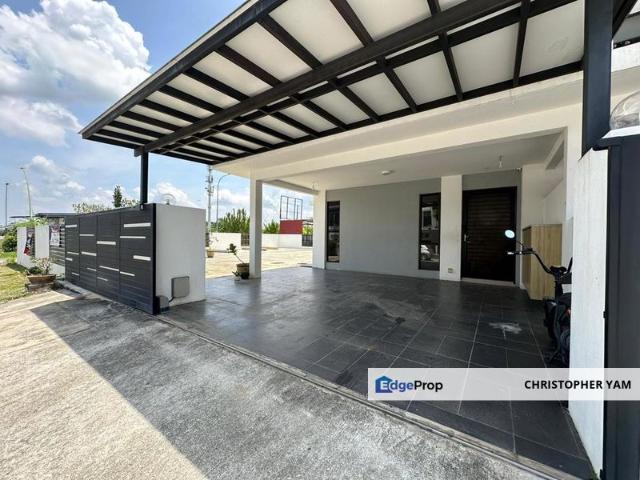 Renovated | Ecohill Hill Corner Semi D 4000 sq ft