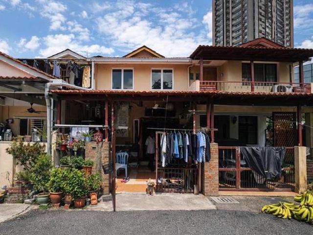 RENOVATED EXTENDED 2 Storey Terrace Taman Sri Rampai KL