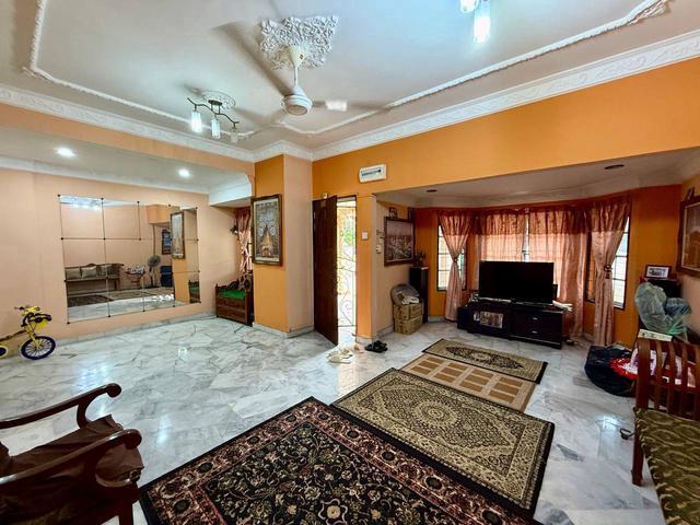 RENOVATED EXTENDED 2 Storey USJ 11 Subang Jaya WELL MAINTAINED