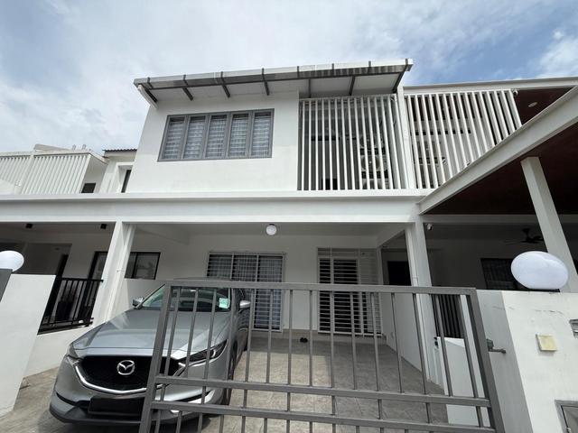 Renovated Extended Balcony 2 Sty House 4r4b Sejati Lakeside Cyberjaya