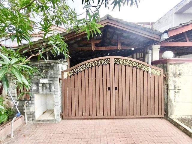 RENOVATED Extended Double Storey Terrace Bandar Tasik Puturi Rawang