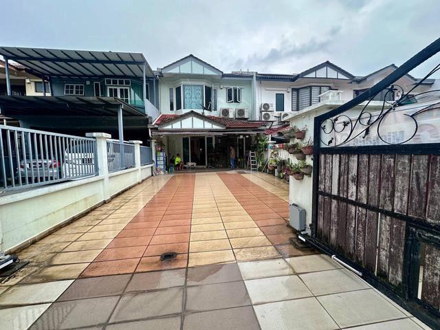 RENOVATED EXTENDED Double Storey Terrace Taman Mutiara Indah Puchong