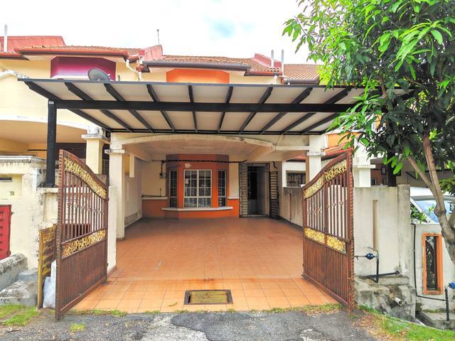 RENOVATED EXTENDED Double Storey Terrace Taman Puncak Saujana Kajang
