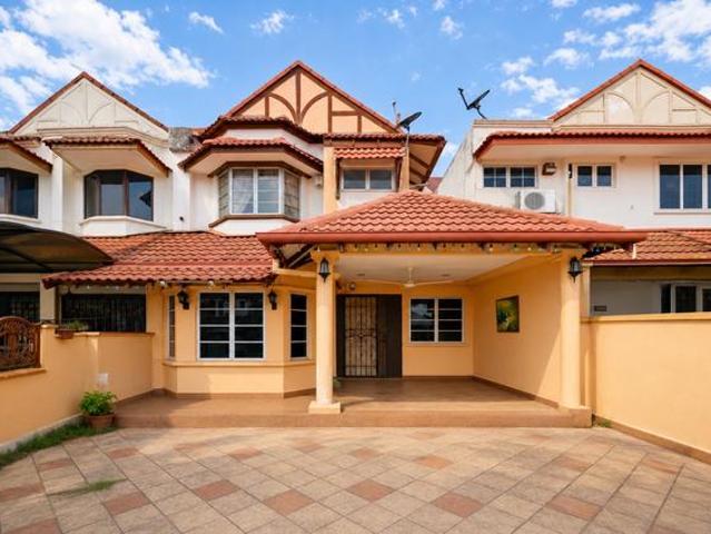 Renovated Extended Double Storey Terrace USJ 11 Subang Jaya