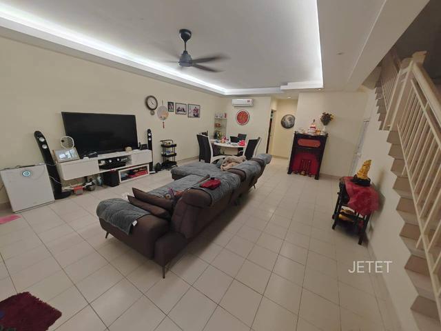 Renovated extended Double Storey House Makyong Bukit Raja Klang