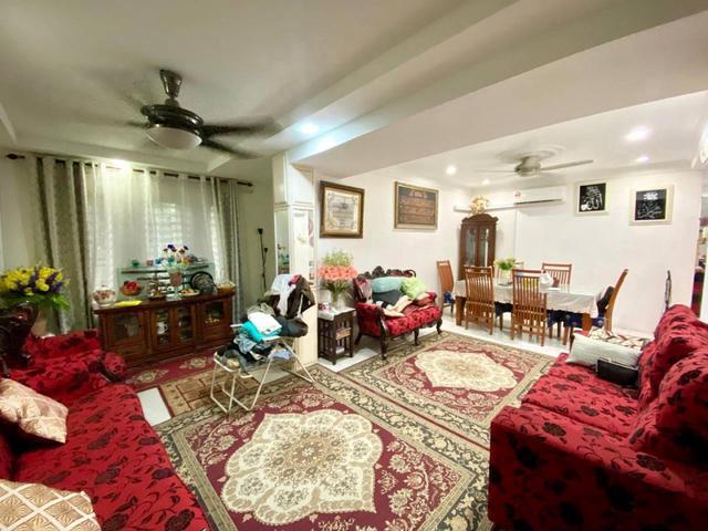 RENOVATED EXTENDED Double Storey SemiD CLuster Taman Putra Perdana