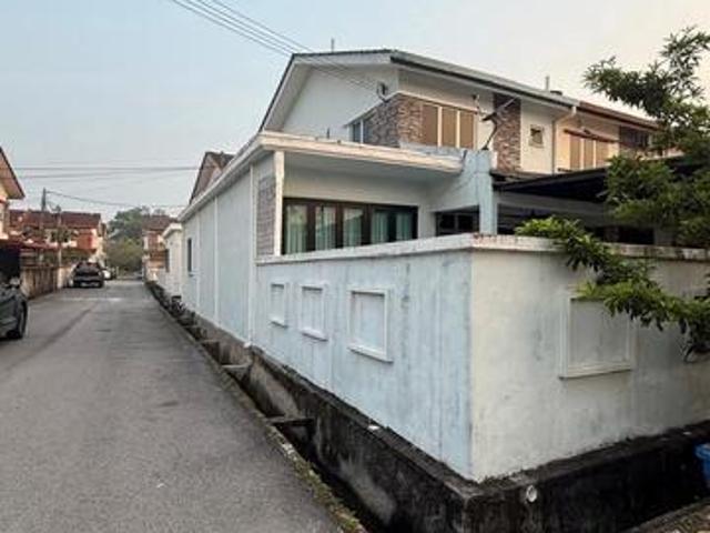 RENOVATED EXTENDED End Lot Double Storey Taman Perepat Indah Kapar