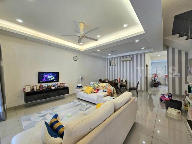 Renovated Extended Kemuning Utama 22x70 2 Sty Kota Kemuning Gg