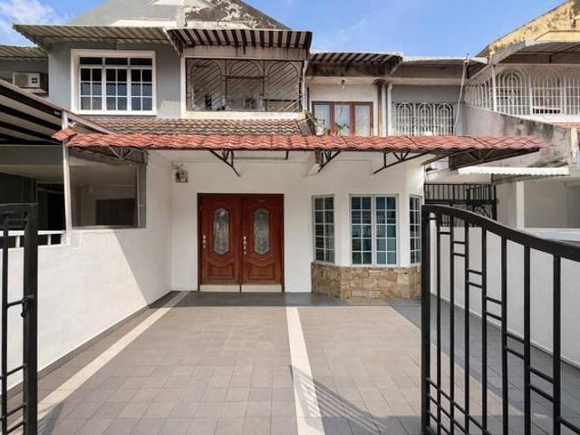 RENOVATED EXTENDED NON BUMI LOT 2 Storey Terrace Taman Medan Baru