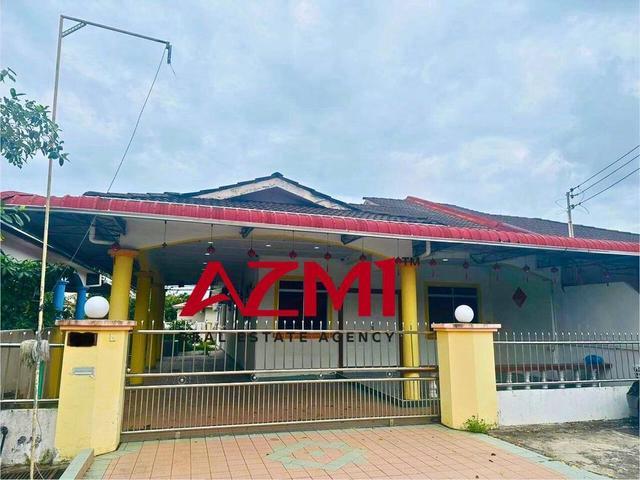 Renovated Extended Single Storey Semi Detached Senadin Miri
