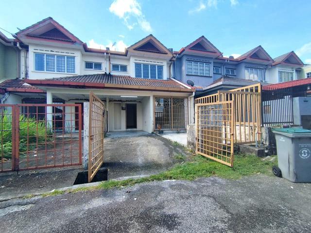 Renovated Extended Well maintained Double Storey Taman Tasik Jaya