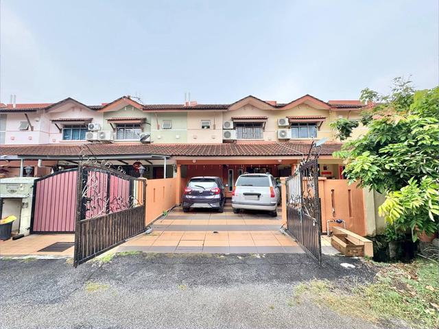 RENOVATED EXTENDEDDouble Storey House Taman Tasik Puchong Puchong