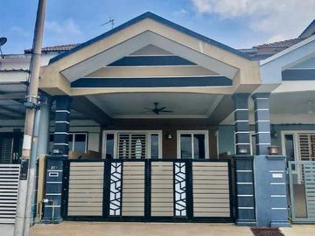RENOVATED FACING OPEN Double Storey Desa Melor Senawang Seremban 4BEDS