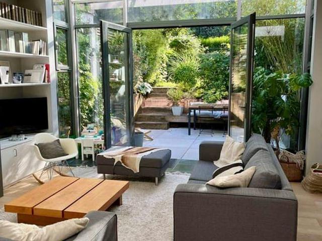Renovated Family Home with 3 bedrooms + office and garden