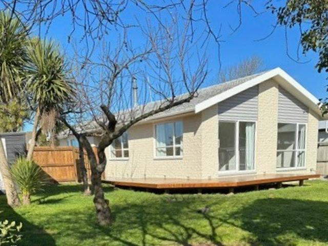 Renovated Family Home with Double Glazing & Fully Fenced Garden