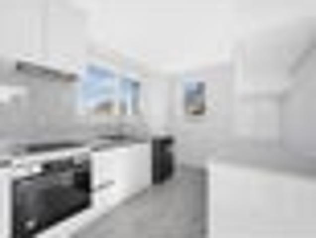 Renovated 4 bedrooms, Big land 837m2 Corner