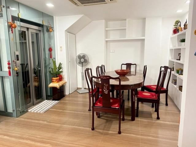 Renovated FH 3.5 Storey Corner T @ Jalan Anggerek, Macpherson, Braddell Corner Terrace For Sale, $7,000,000, 10 Bed 9 Bath 5,330 sqft $2,137.00 psf
