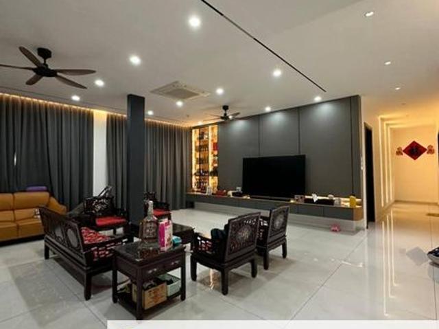 Renovated Freehold 2 Storey Bungalow at Kampung Lapan For Sale!