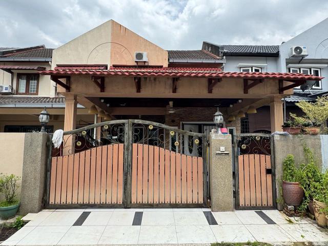 RENOVATED FREEHOLD 2 Sty Terrace USJ 2 Subang