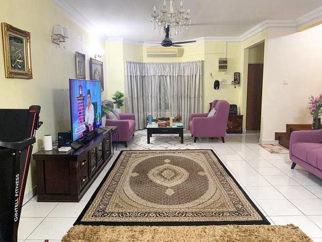 RENOVATED FREEHOLD 2Storey House Bukit Rahman Putra Sungai Buloh