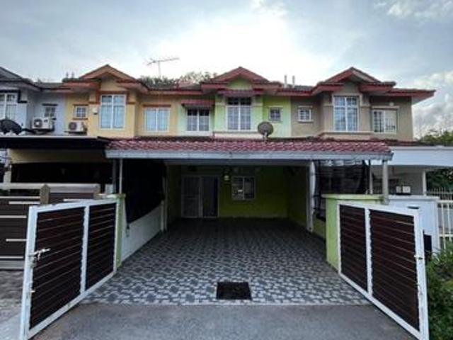 RENOVATED FREEHOLD Double Storey Terrace Taman Seri Mewah Kajang