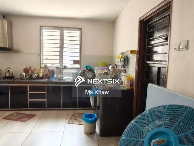 Renovated freehold double storey corner lot with 20 feet of extra land, 4 bedrooms and 3 bathrooms. Northeast facing and conveniently located near Tuas. Asking RM818K