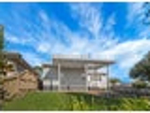 Renovated Freehold Family Home in Prime Henderson