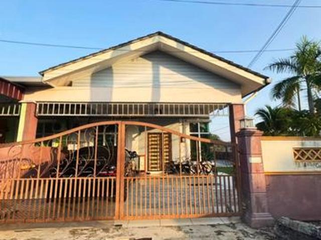 RENOVATED FREEHOLD MCL SemiD Tmn Desa Duyong Melaka