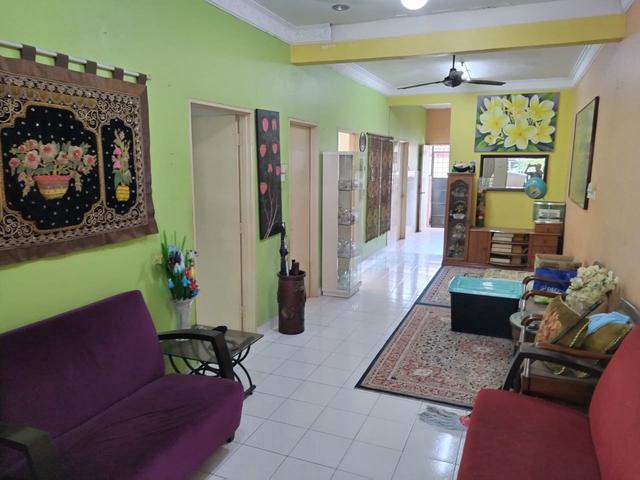 RENOVATED FREEHOLD Single Storey House Taman Pelangi 4 Semenyih