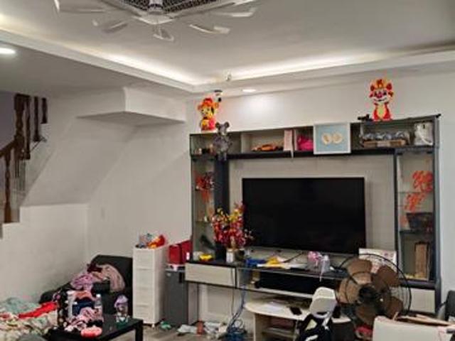 Renovated full loan double storey taman klang utama