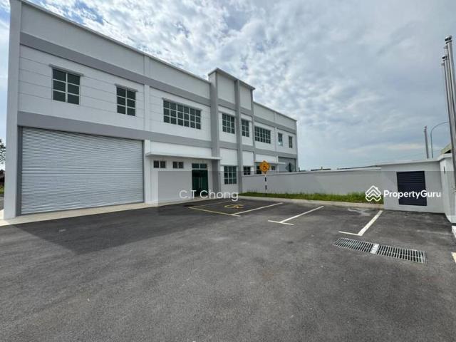 Renovated fully furnished walking distance to lrt station